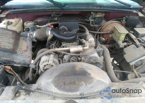 1997 Chevrolet C1500 Fleetside z USA, uszkodzony, nr VIN 1GCEC14RXVZ196205